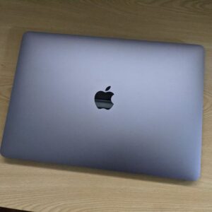 Macbook Pro Retina 2019 Touch Bar 13 inch