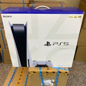 PLAY STSTION 5 AND CONSOLE