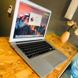 MacBook Air 11.6-inch (2015) - Core i5 - 4GB - SSD 128 GB